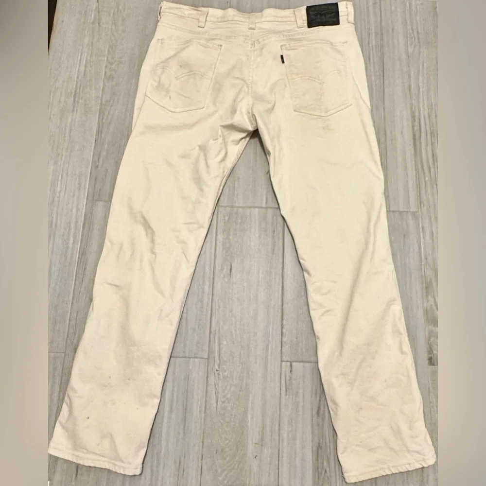 Levis relaxed fit